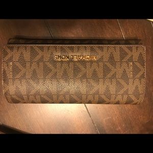 Michael Kors wallet